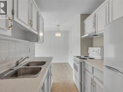 208-198 Roy Avenue - 5