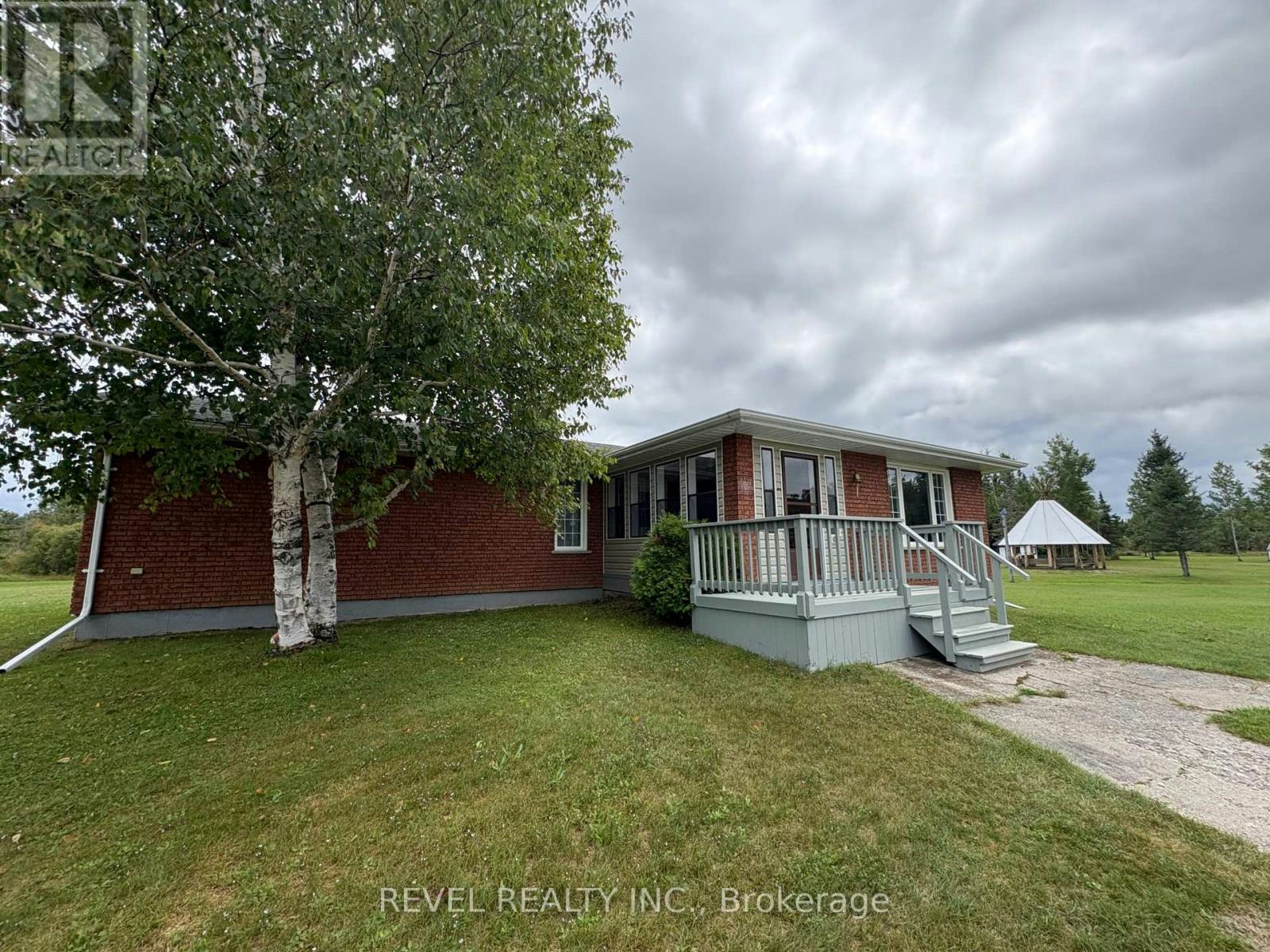 226 Hanna Road, Cochrane, ON, P0L 1C0