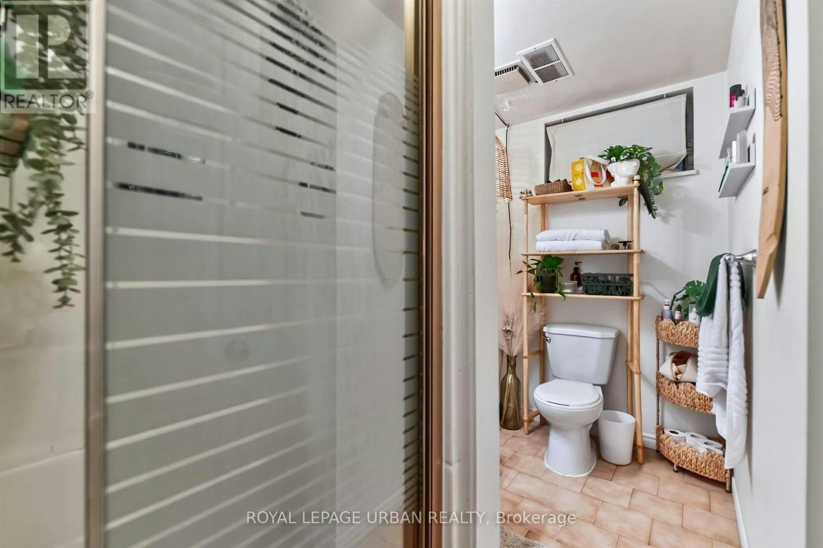20 Cambridge Avenue, Toronto, ON, M4K 2L1 - 20