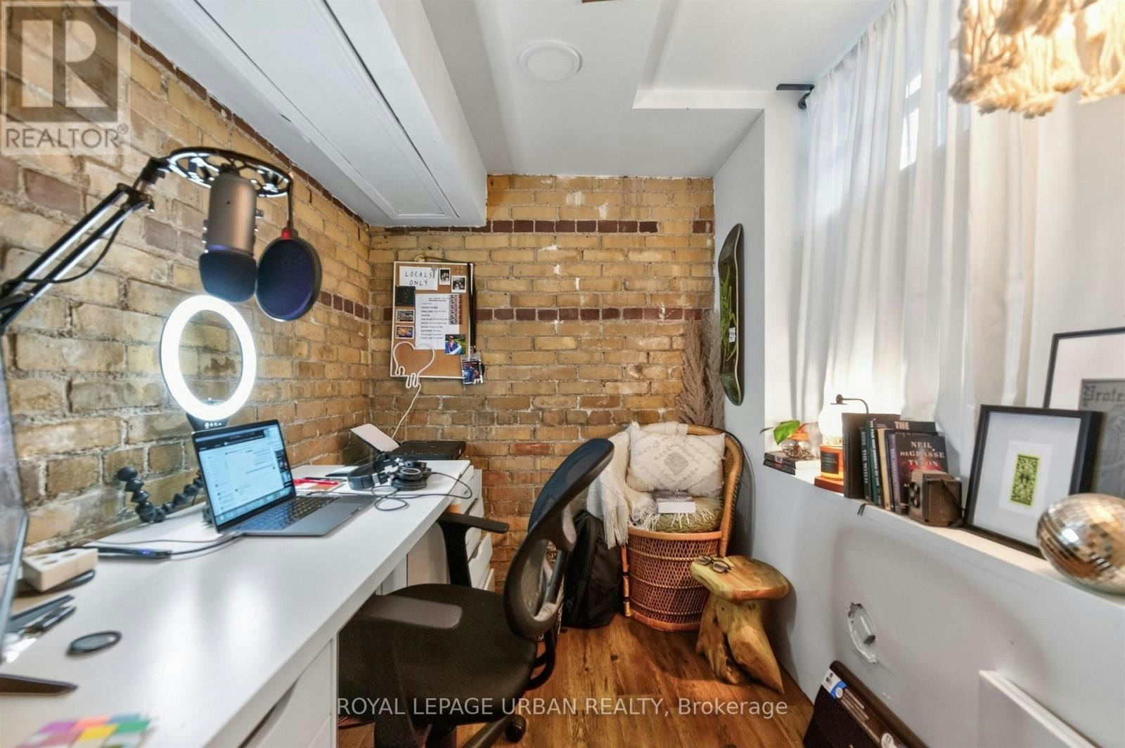 20 Cambridge Avenue, Toronto, ON, M4K 2L1 - 14