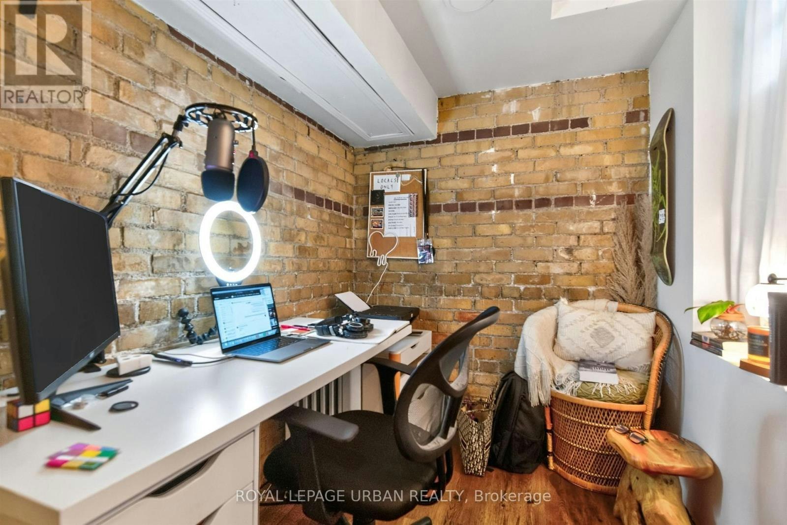 20 Cambridge Avenue, Toronto, ON, M4K 2L1 - 15