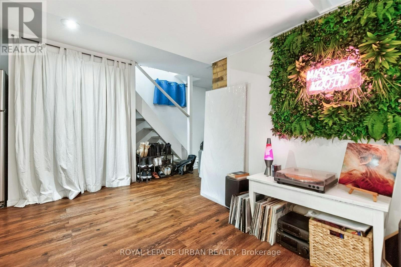 20 Cambridge Avenue, Toronto, ON, M4K 2L1 - 10