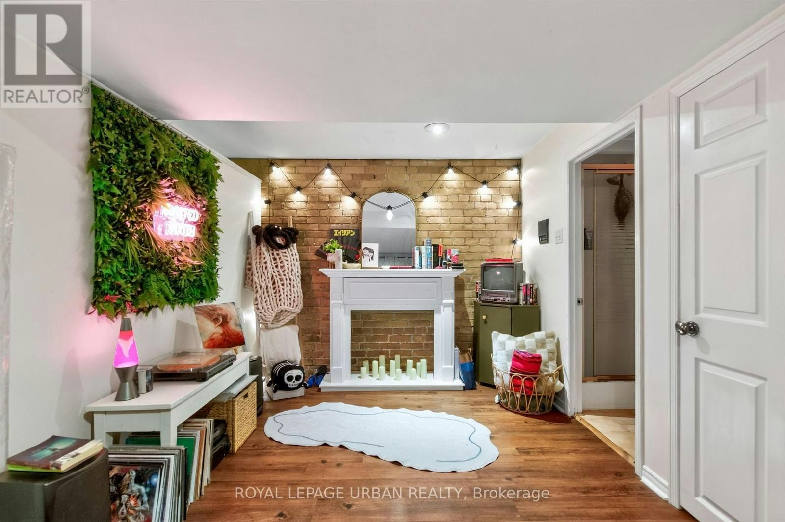 20 Cambridge Avenue, Toronto, ON, M4K 2L1 - 7