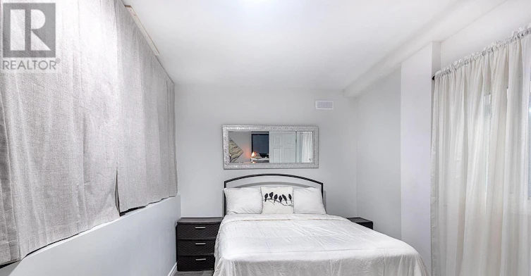 LOWER-524 Simcoe Street S, Oshawa, ON, L1H 4J8 - 8
