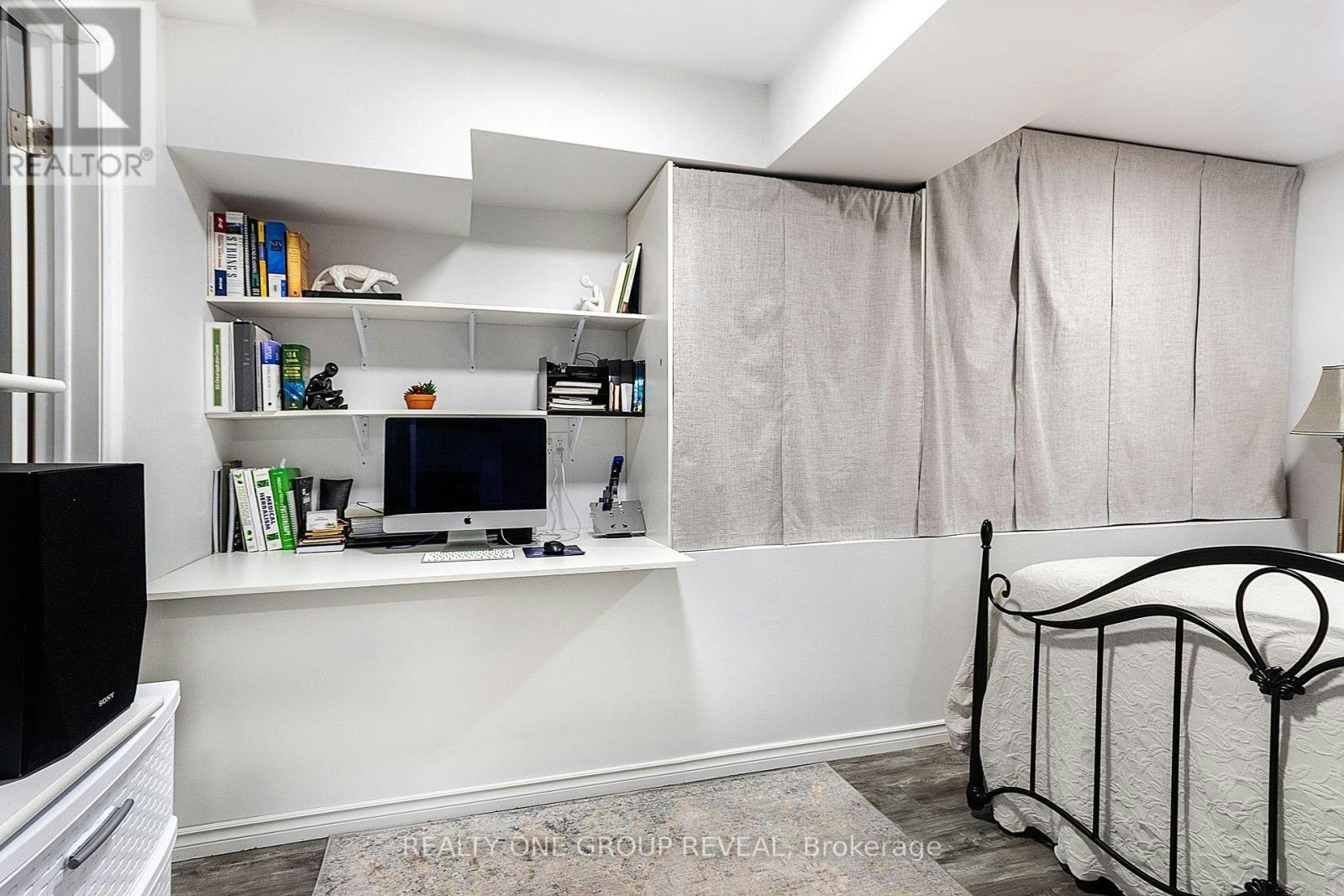 LOWER-524 Simcoe Street S, Oshawa, ON, L1H 4J8 - 10