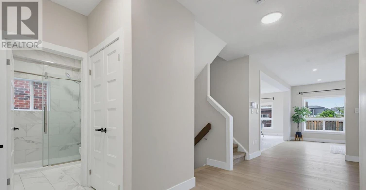 UPPER UNIT-2023 Jubilee Drive, London, ON, N6G 0H7 - 7