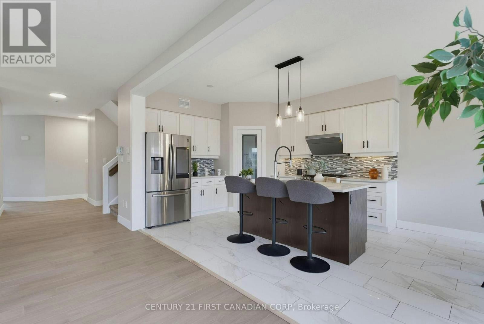 UPPER UNIT-2023 Jubilee Drive, London, ON, N6G 0H7 - 13