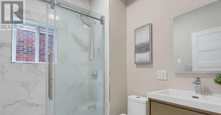 UPPER UNIT-2023 Jubilee Drive, London, ON, N6G 0H7 - 18