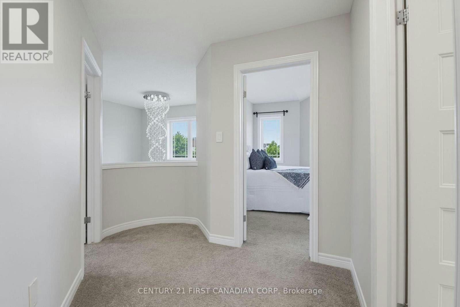 UPPER UNIT-2023 Jubilee Drive, London, ON, N6G 0H7 - 33