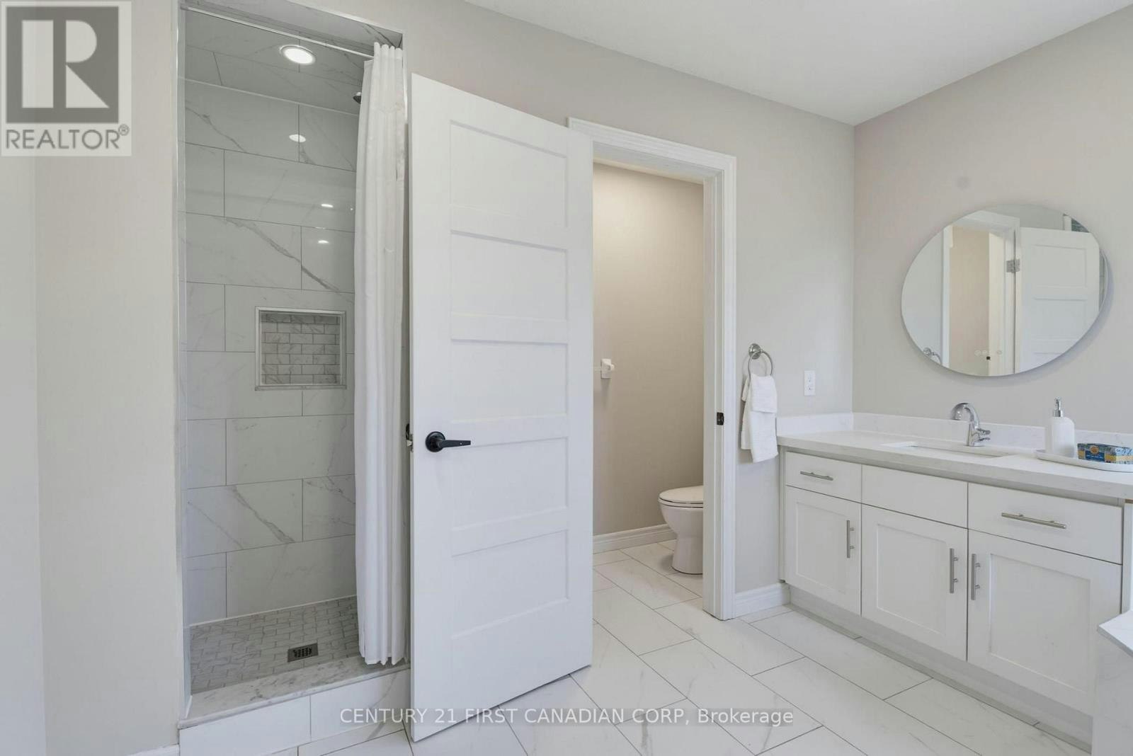 UPPER UNIT-2023 Jubilee Drive, London, ON, N6G 0H7 - 23