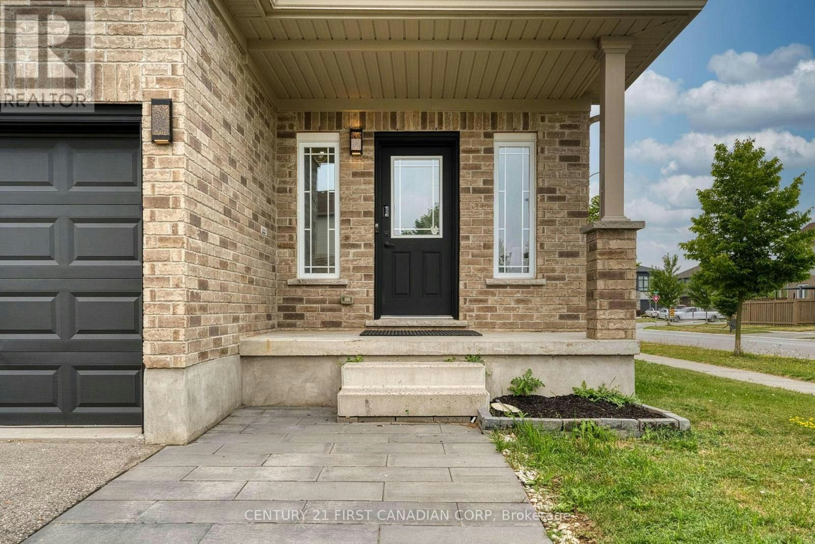 UPPER UNIT-2023 Jubilee Drive, London, ON, N6G 0H7 - 2