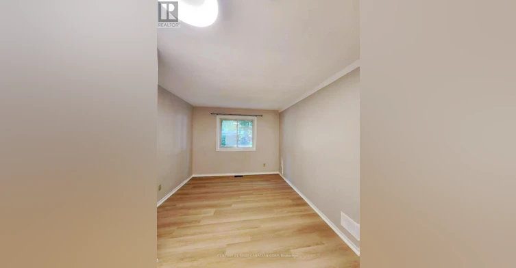 UPPER LEVEL-711 Algoma Avenue, London, ON, N5X 1W4 - 16