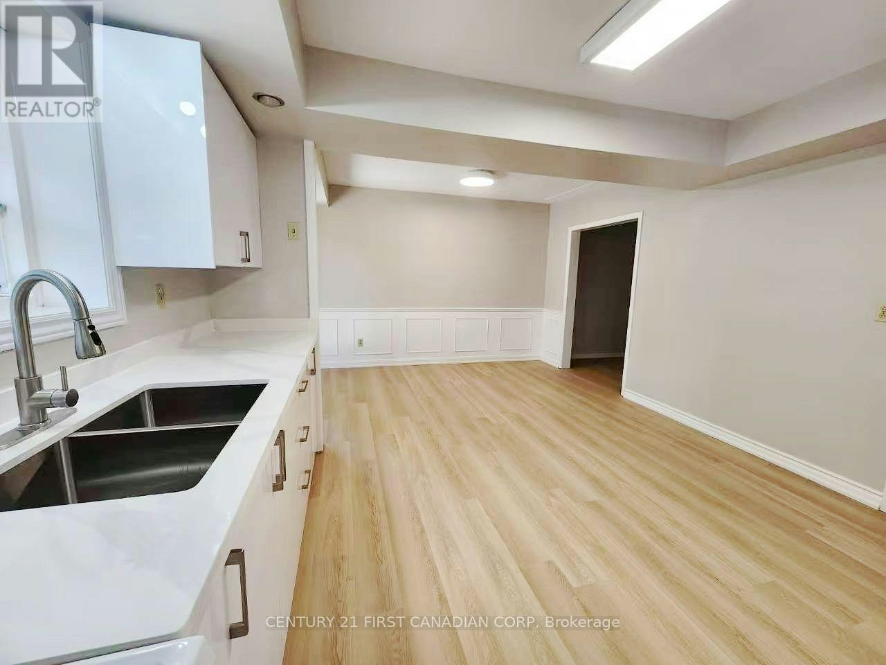 UPPER LEVEL-711 Algoma Avenue, London, ON, N5X 1W4 - 8