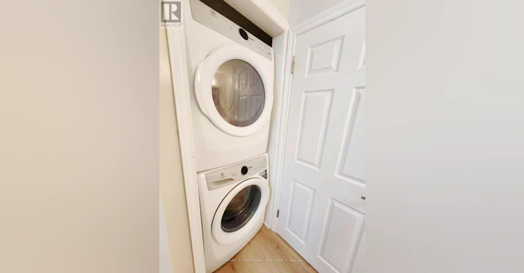 UPPER LEVEL-711 Algoma Avenue, London, ON, N5X 1W4 - 21