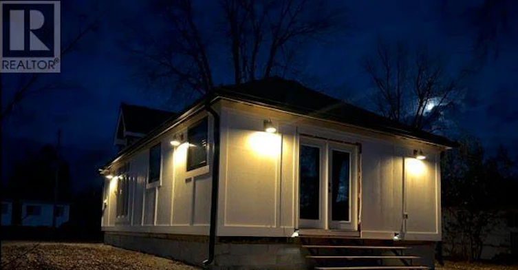 899 Maplewood Drive, Innisfil, ON, L9S 1Y7