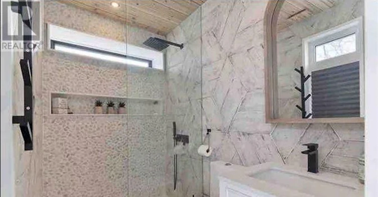 899 Maplewood Drive, Innisfil, ON, L9S 1Y7 - 11