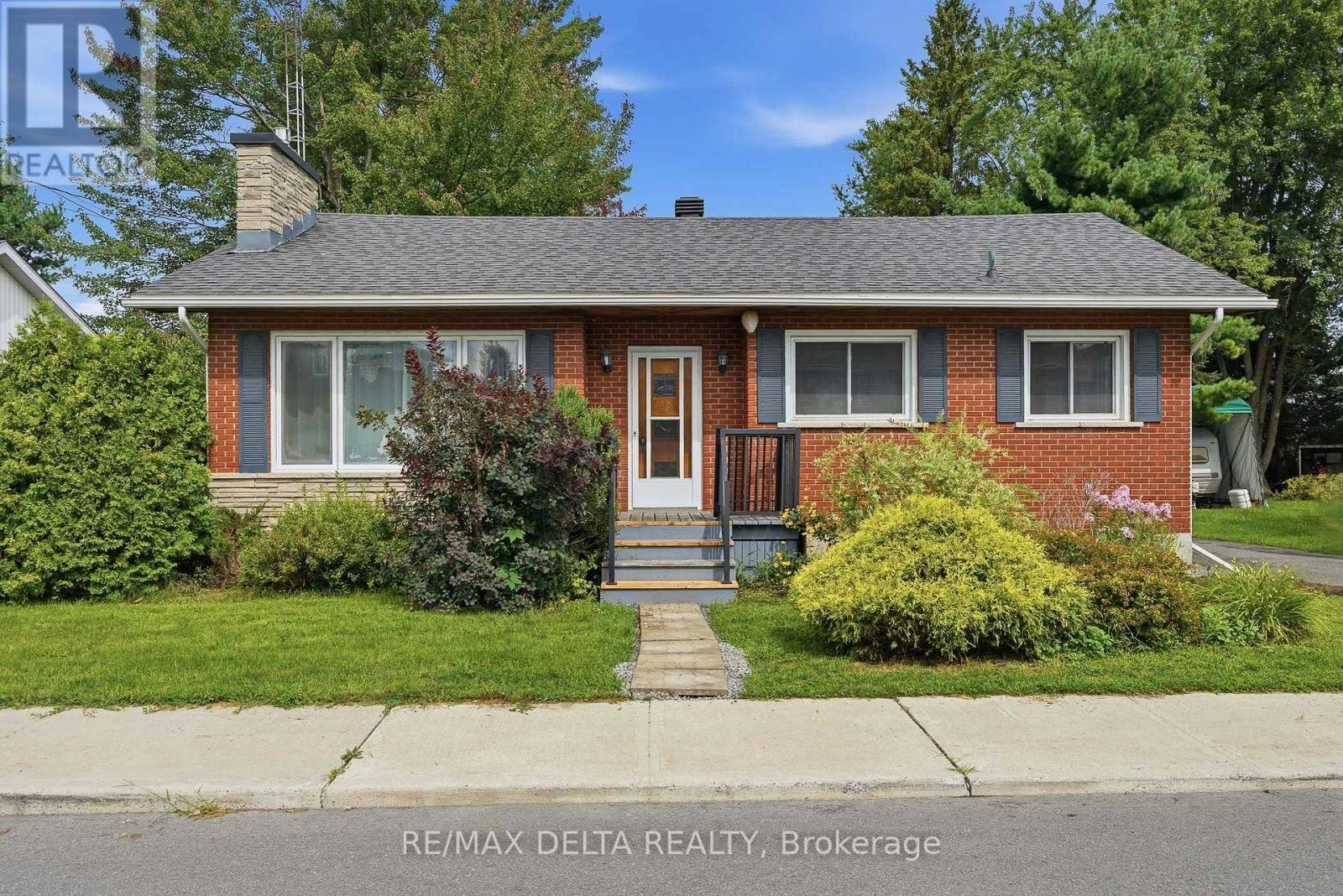 29 Catherine Street E, Alexandria, ON, K0C 1T0