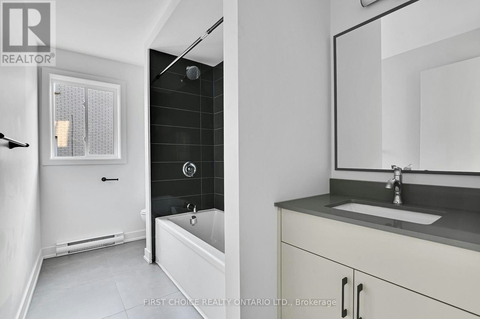 1-972 Dynes Road, Ottawa, ON, K2C 0G8 - 9