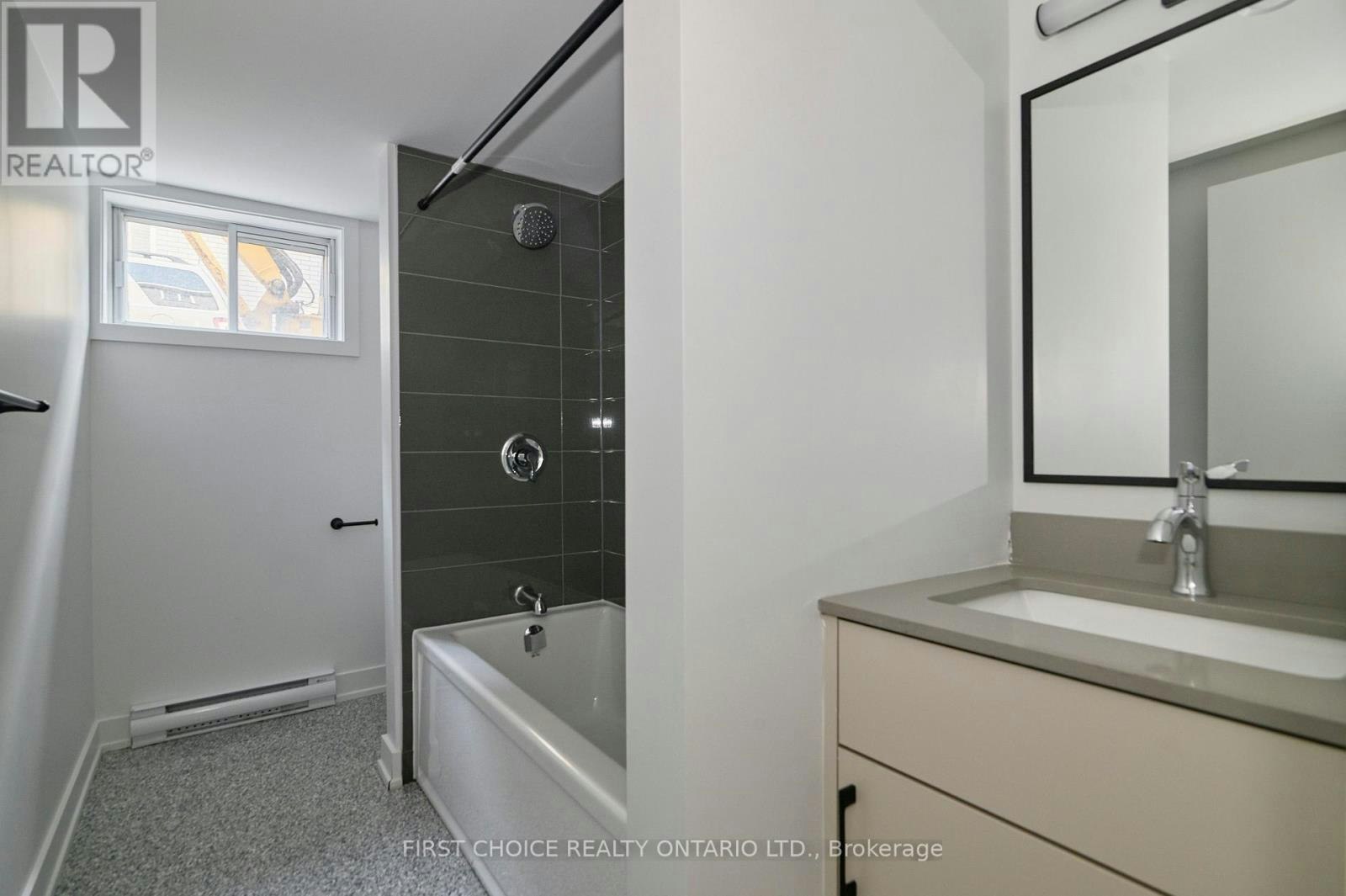 2-972 Dynes Road, Ottawa, ON, K2C 0G8 - 9