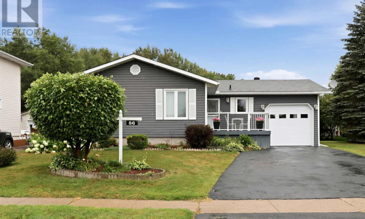 86 Glen Avenue