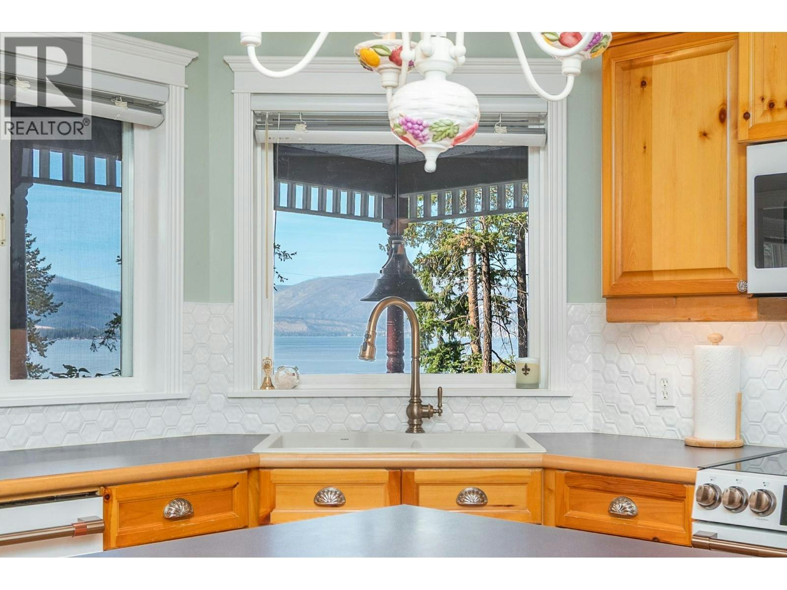 9725 Cameron Road, Vernon, BC, V1H 1K9 - 14