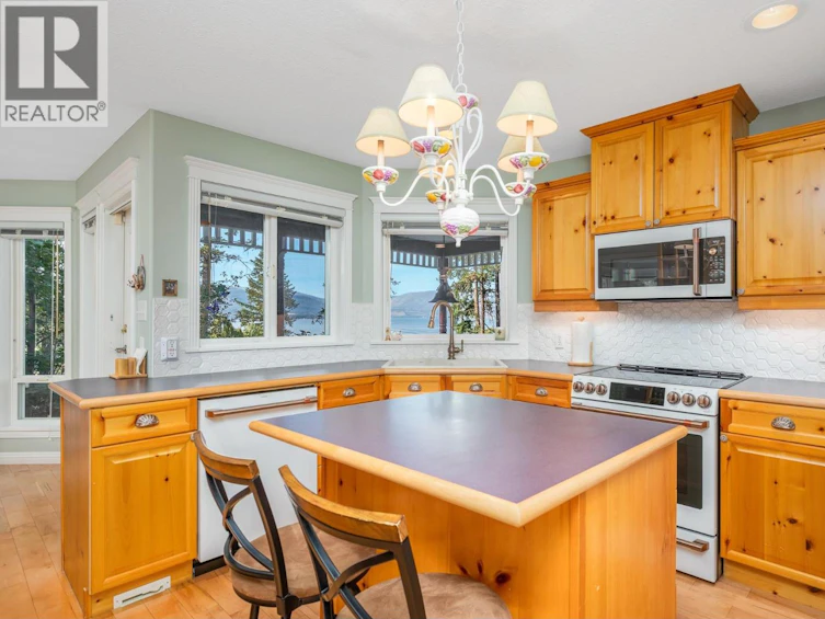 9725 Cameron Road, Vernon, BC, V1H 1K9 - 13