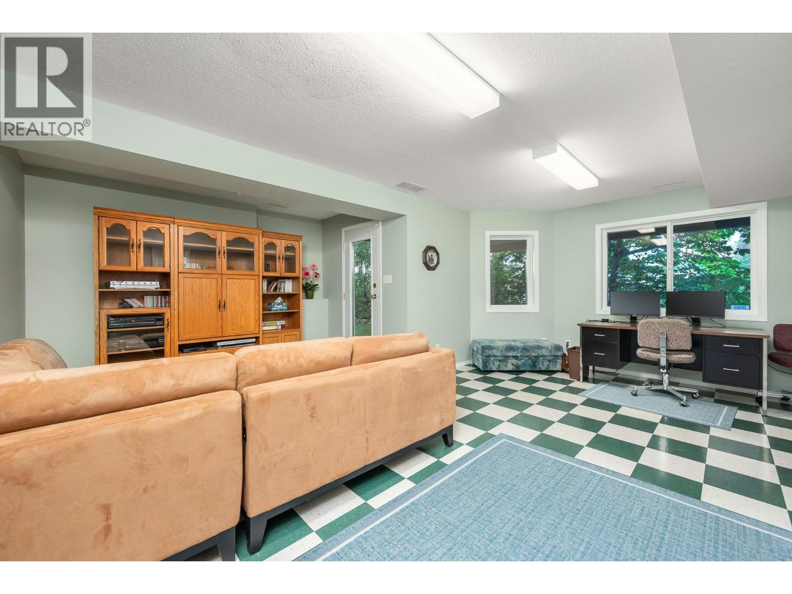 9725 Cameron Road, Vernon, BC, V1H 1K9 - 41