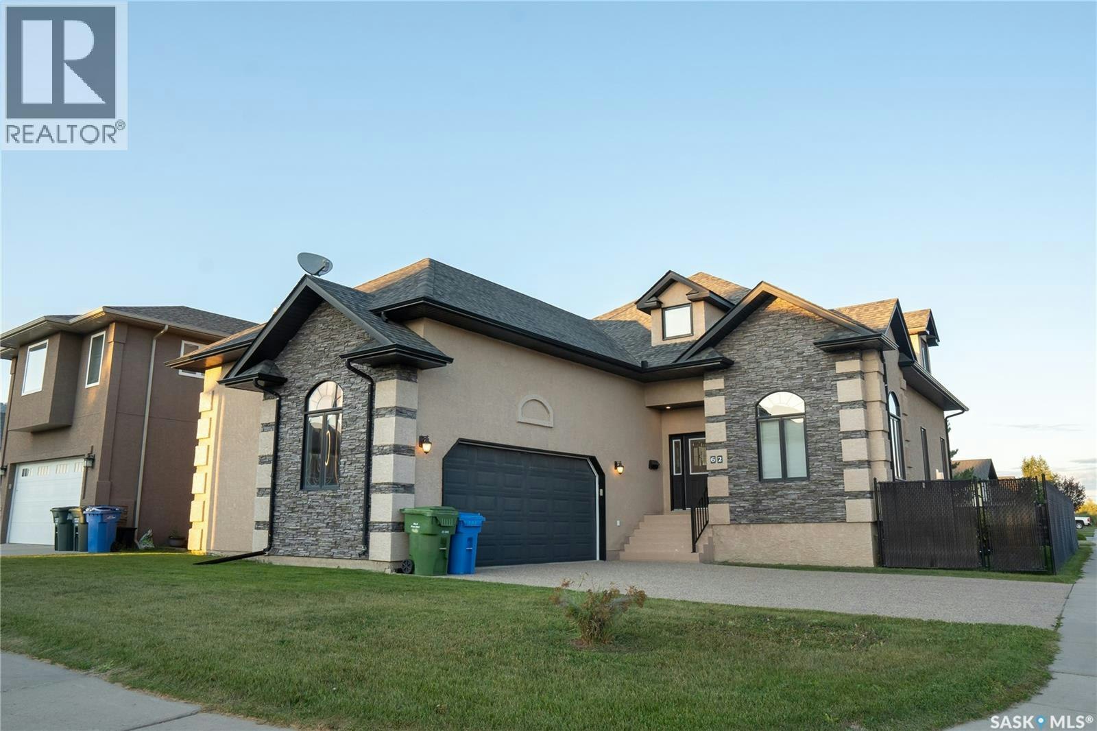 62 Glen Howard Way, Prince Albert, SK, S6X 0A8