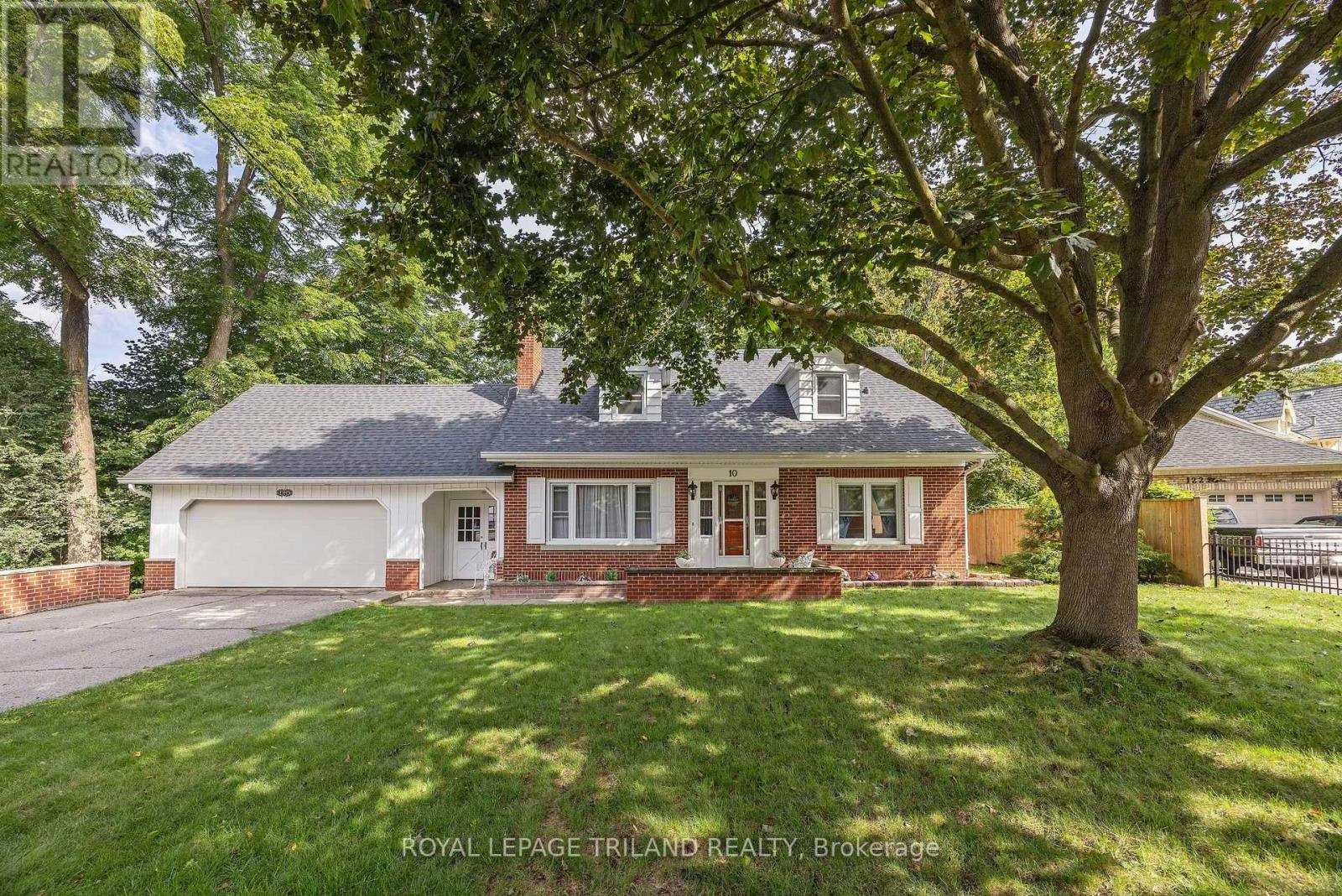 10 Regent Street, St. Thomas, ON, N5R 1Z8