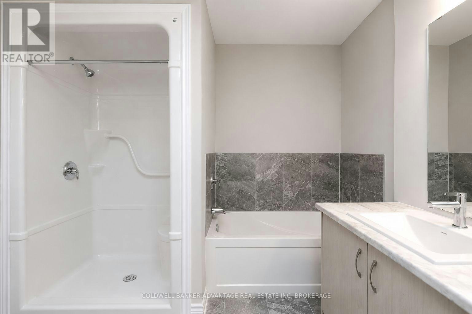 138 Renfrew Trail, Welland, ON, L3C 0K2 - 13