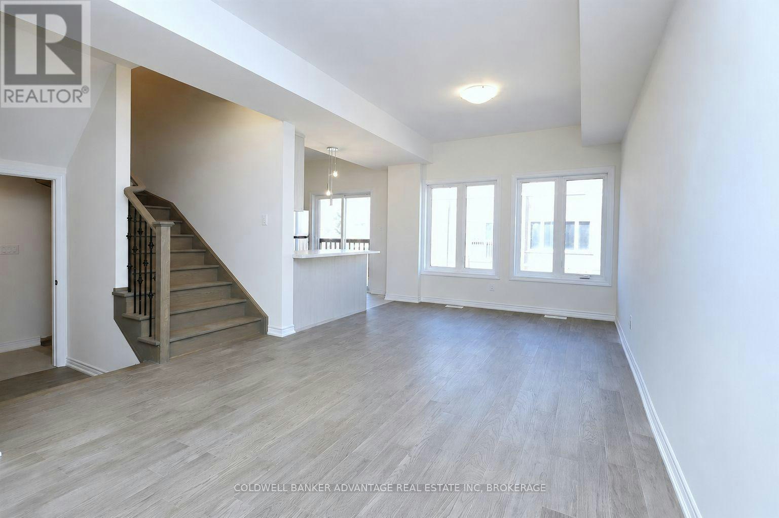 138 Renfrew Trail, Welland, ON, L3C 0K2 - 3