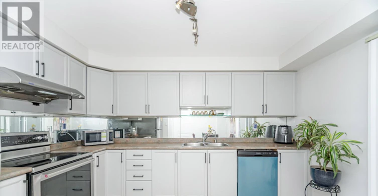 5903 Shelford Terrace, Mississauga, ON, L5M 6K2 - 18