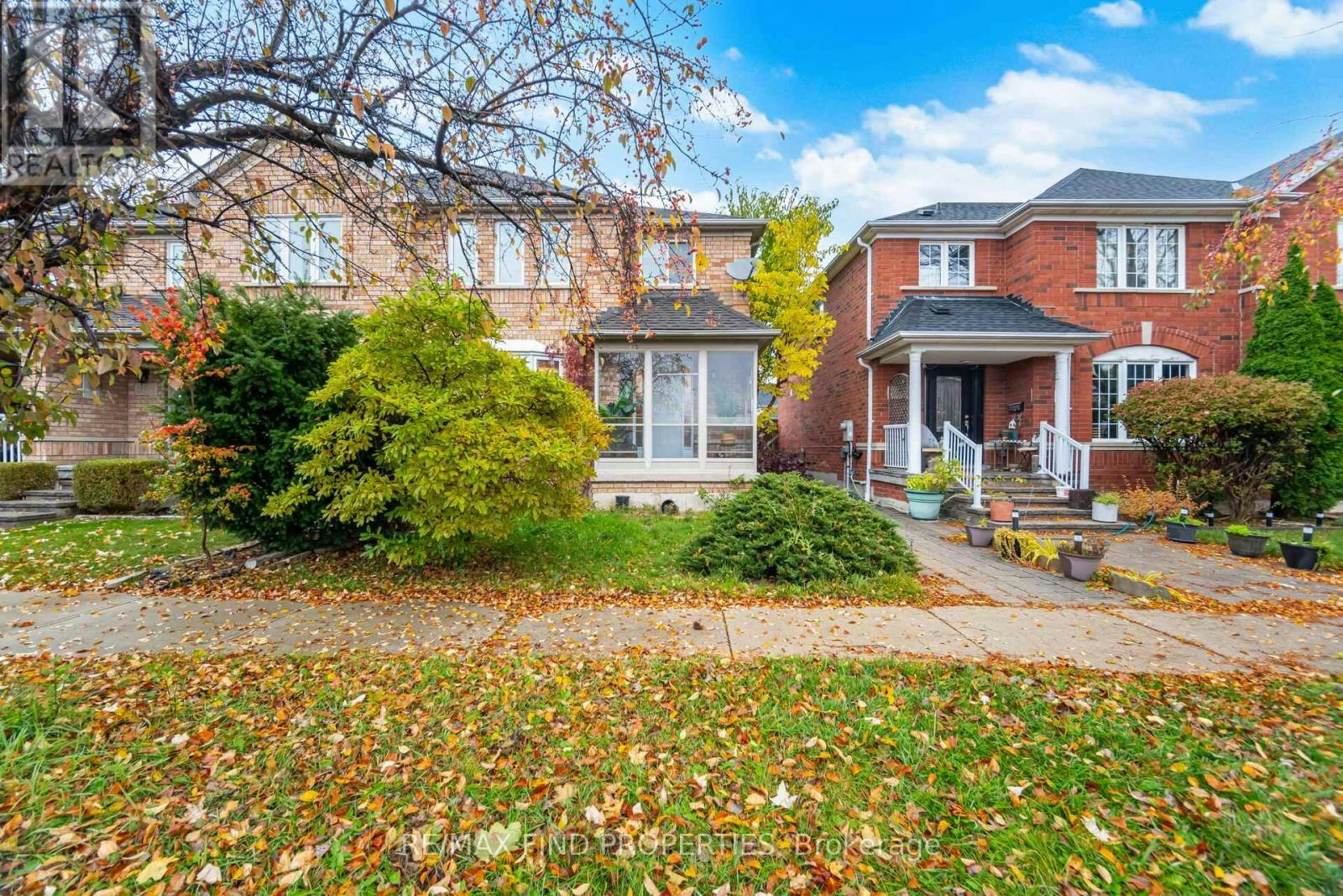 5903 Shelford Terrace, Mississauga, ON, L5M 6K2 - 4