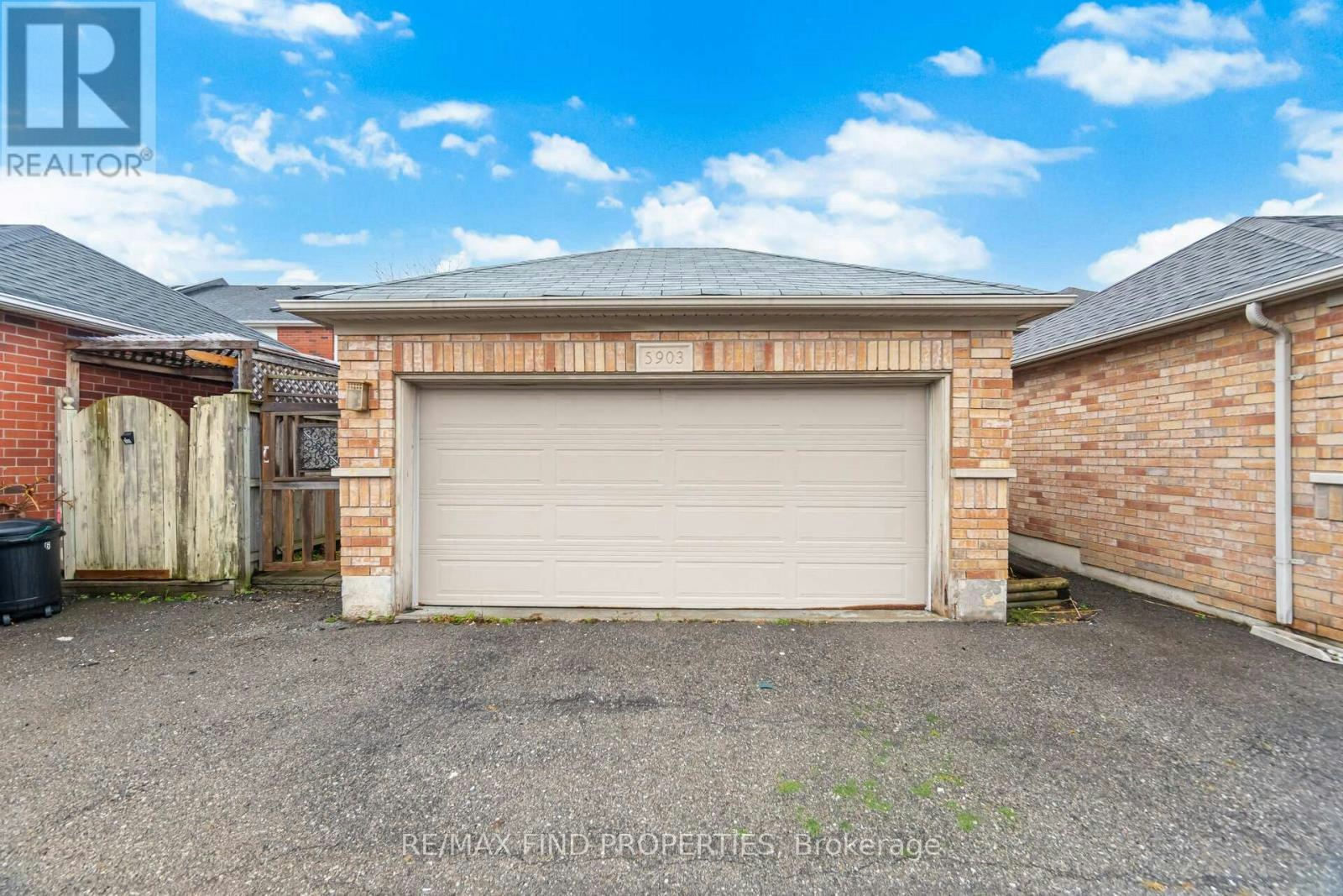 5903 Shelford Terrace, Mississauga, ON, L5M 6K2 - 44