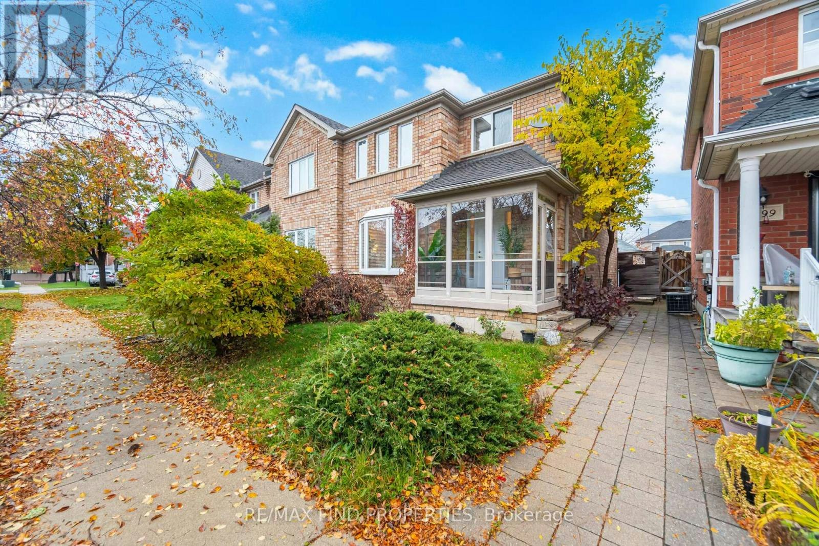 5903 Shelford Terrace, Mississauga, ON, L5M 6K2 - 5