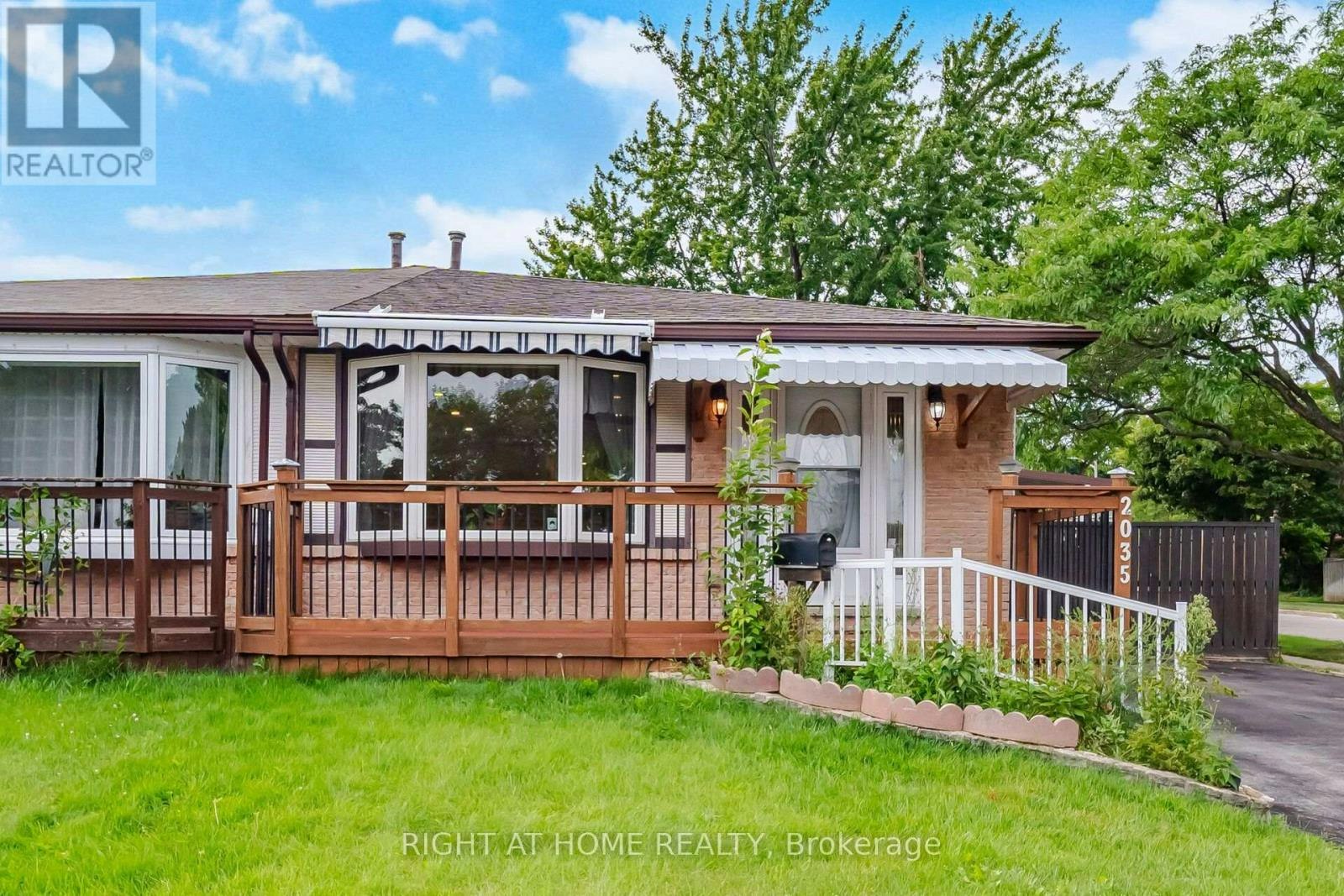 2035 Carleton Court, Burlington, ON, L7P 3S6