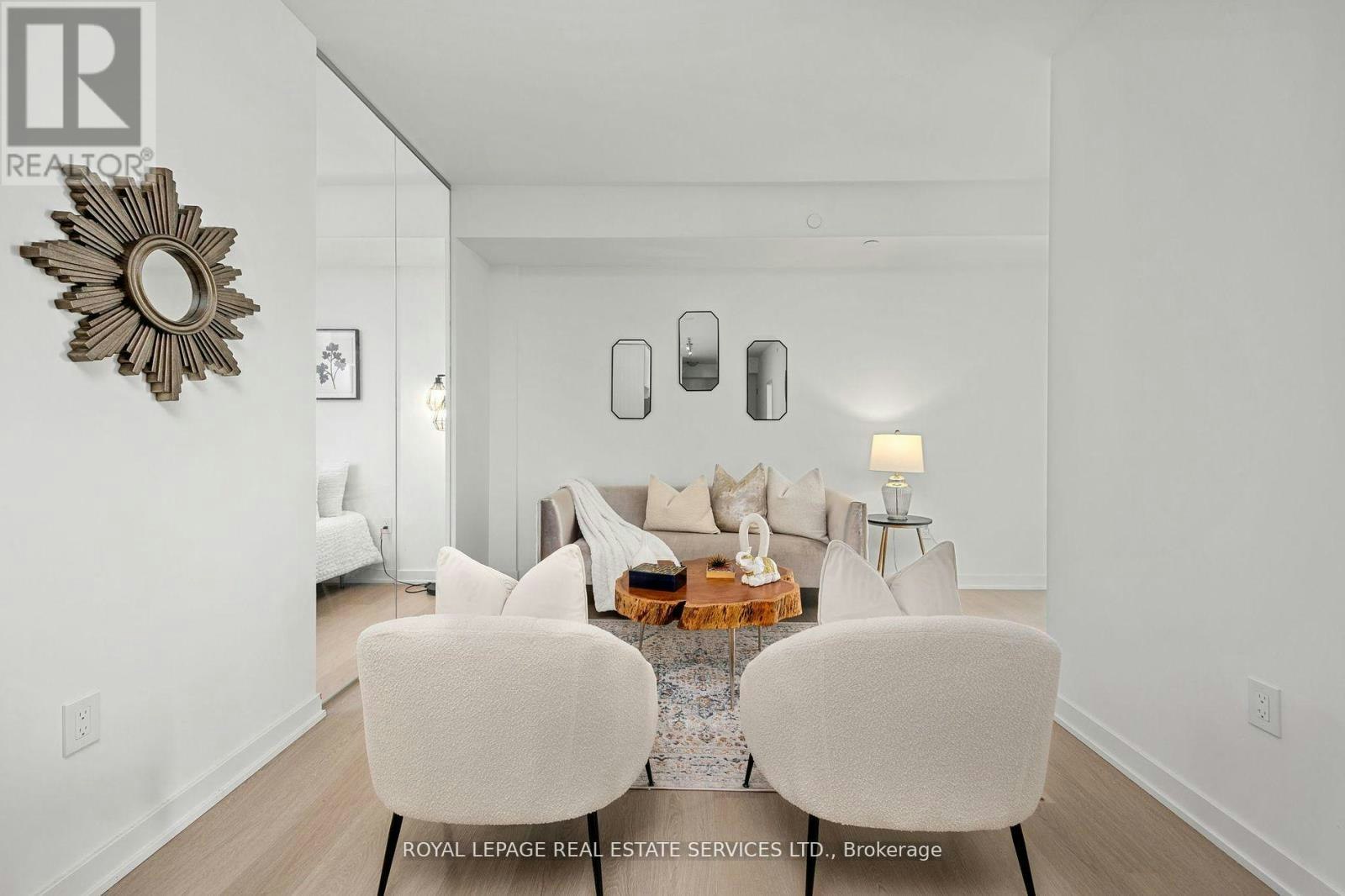 608-859 The Queensway, Toronto, ON, M8Z 1N8