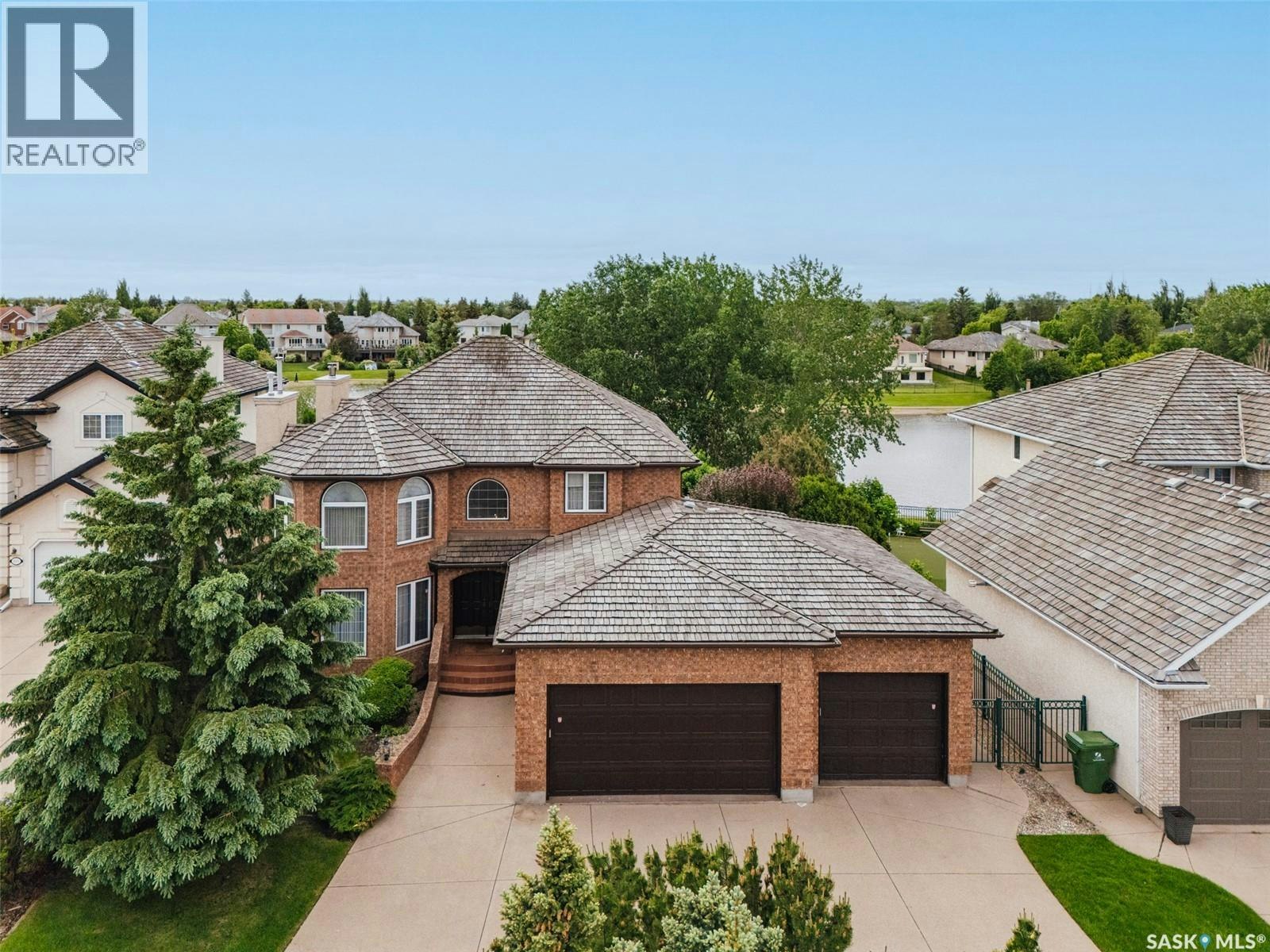 811 Braeside View, Saskatoon, SK, S7V 1A7