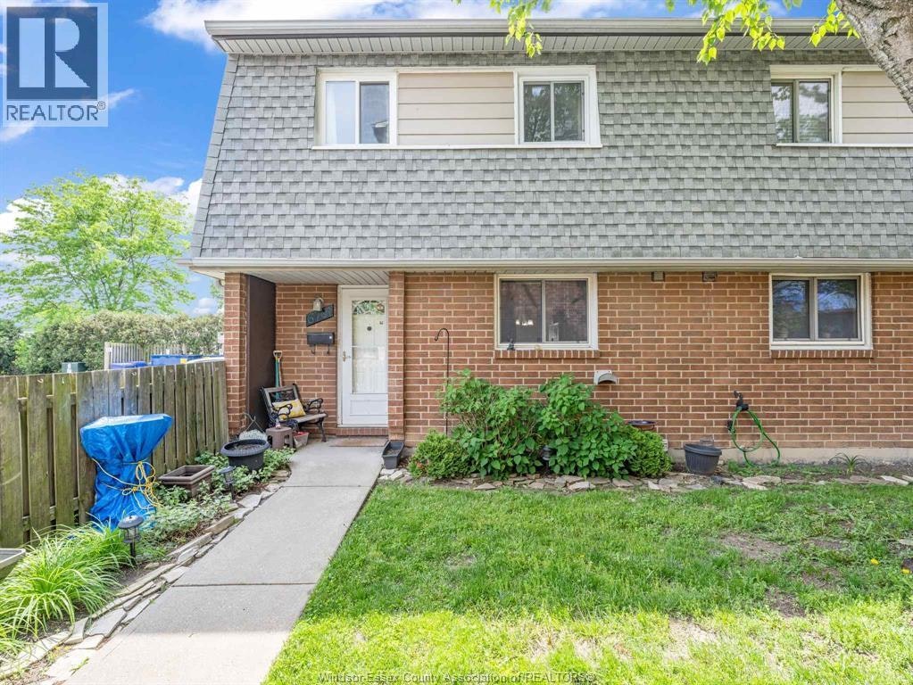 6701 Rose Ville Garden Drive, Windsor, ON, N8T 1J3