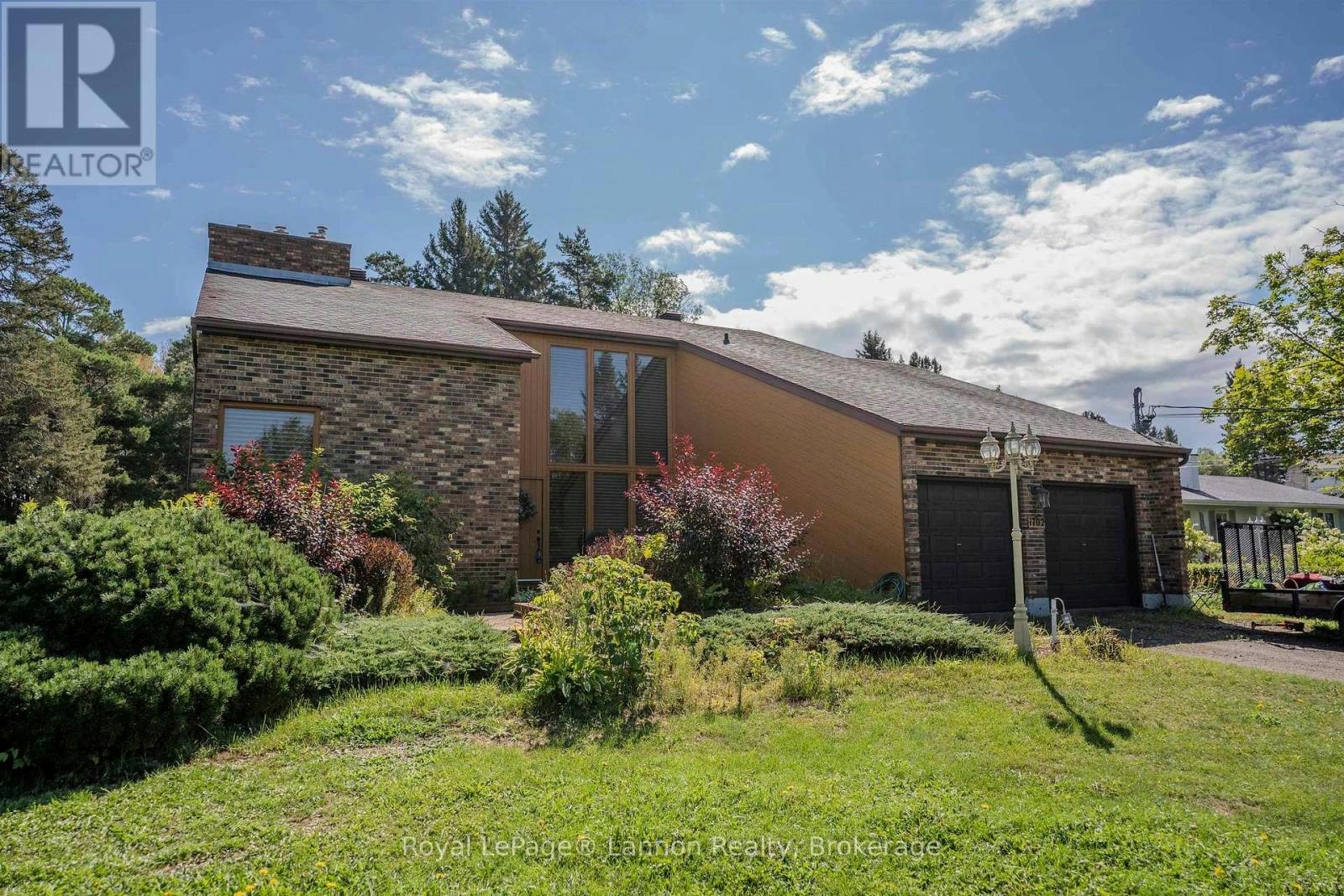 1702 Glenwood Crescent, Thunder Bay, ON, P7K 1N3