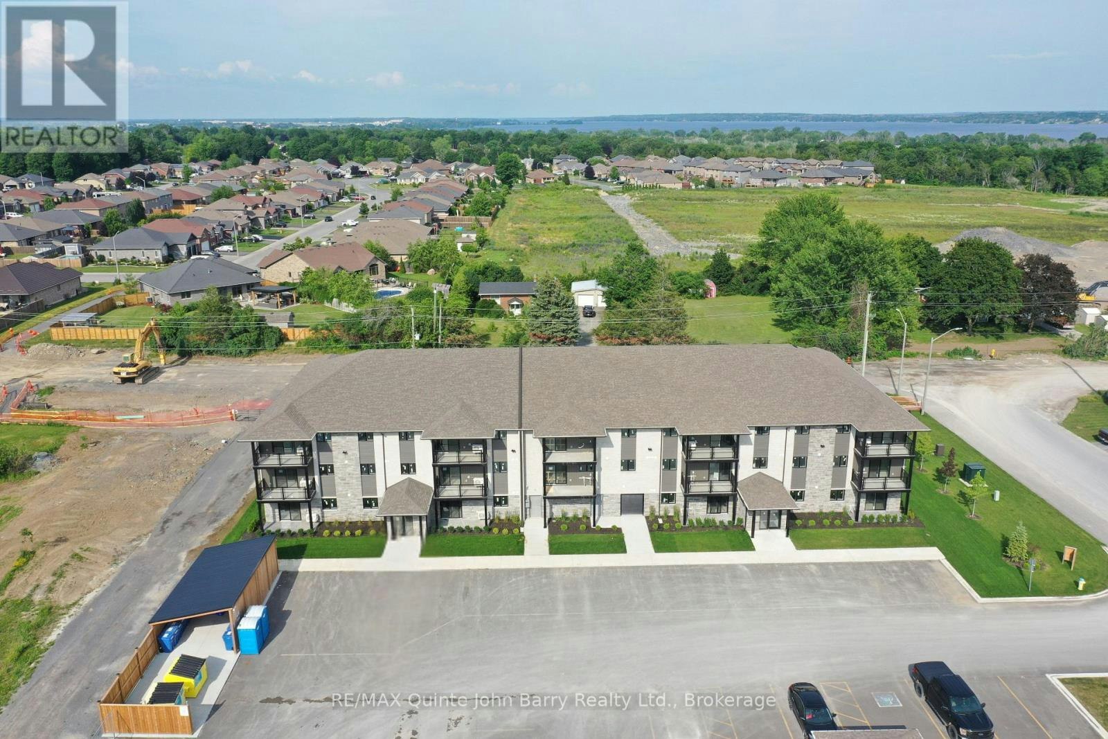 206-10 Hillside Meadow Drive, Quinte West, ON, K8V 0J7