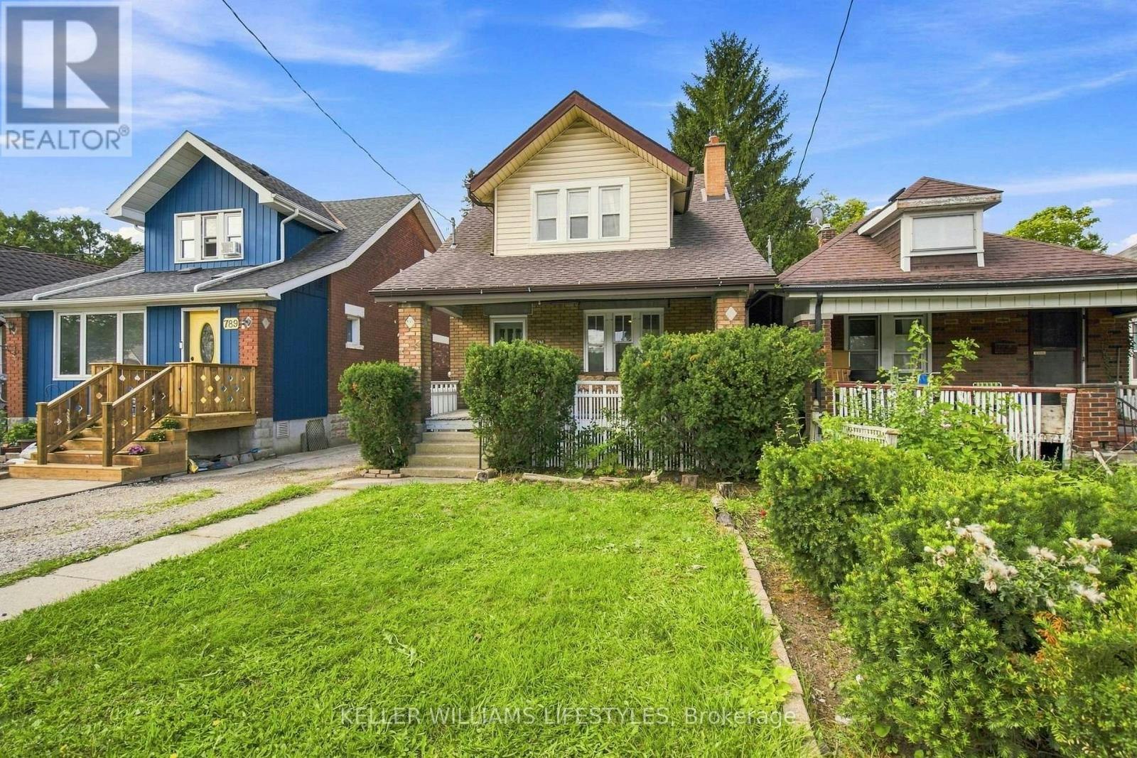 791 Quebec Street, London, ON, N5Y 1X3