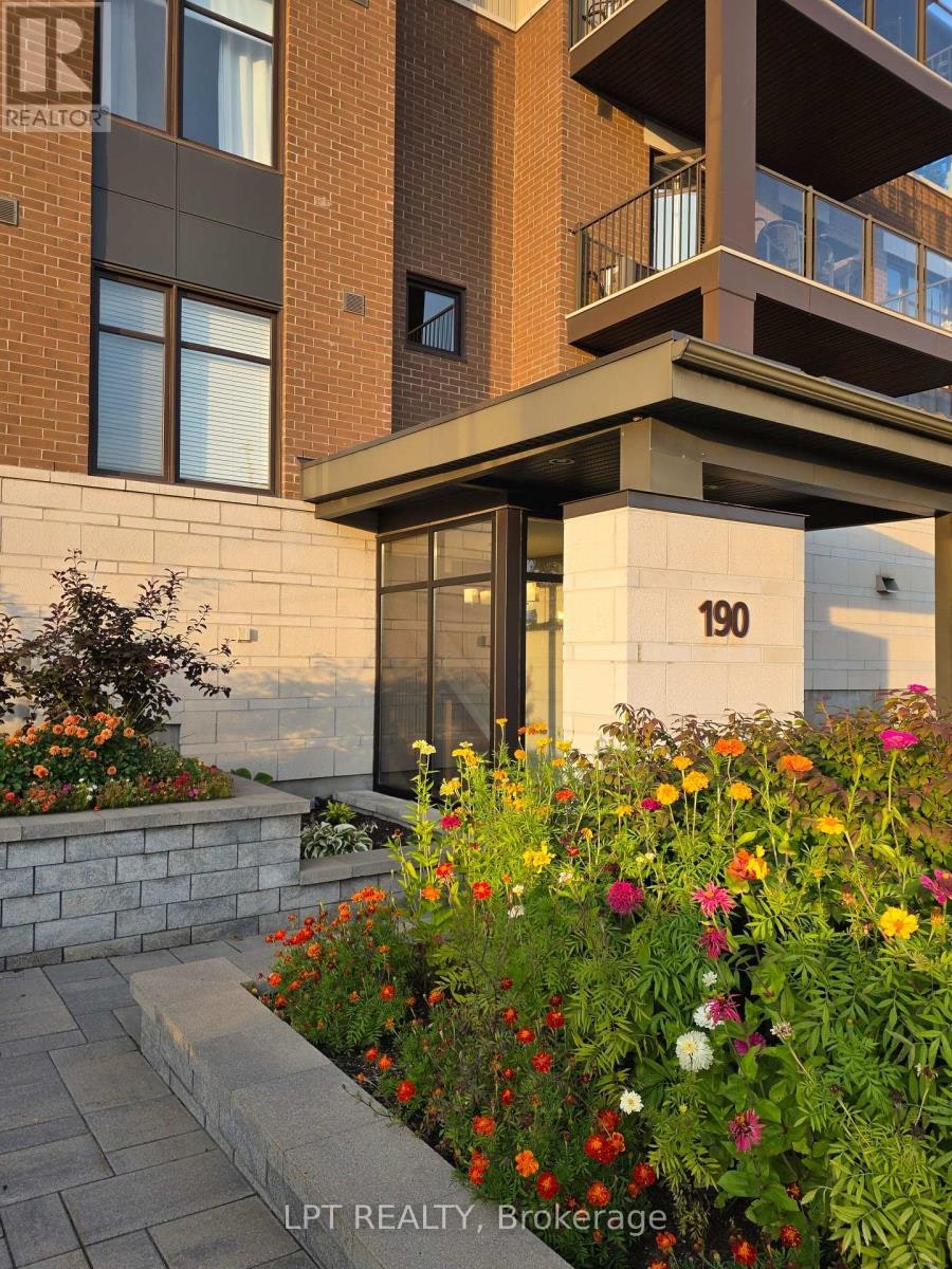 203-190 Guelph Private, Ottawa, ON, K2T 0C3
