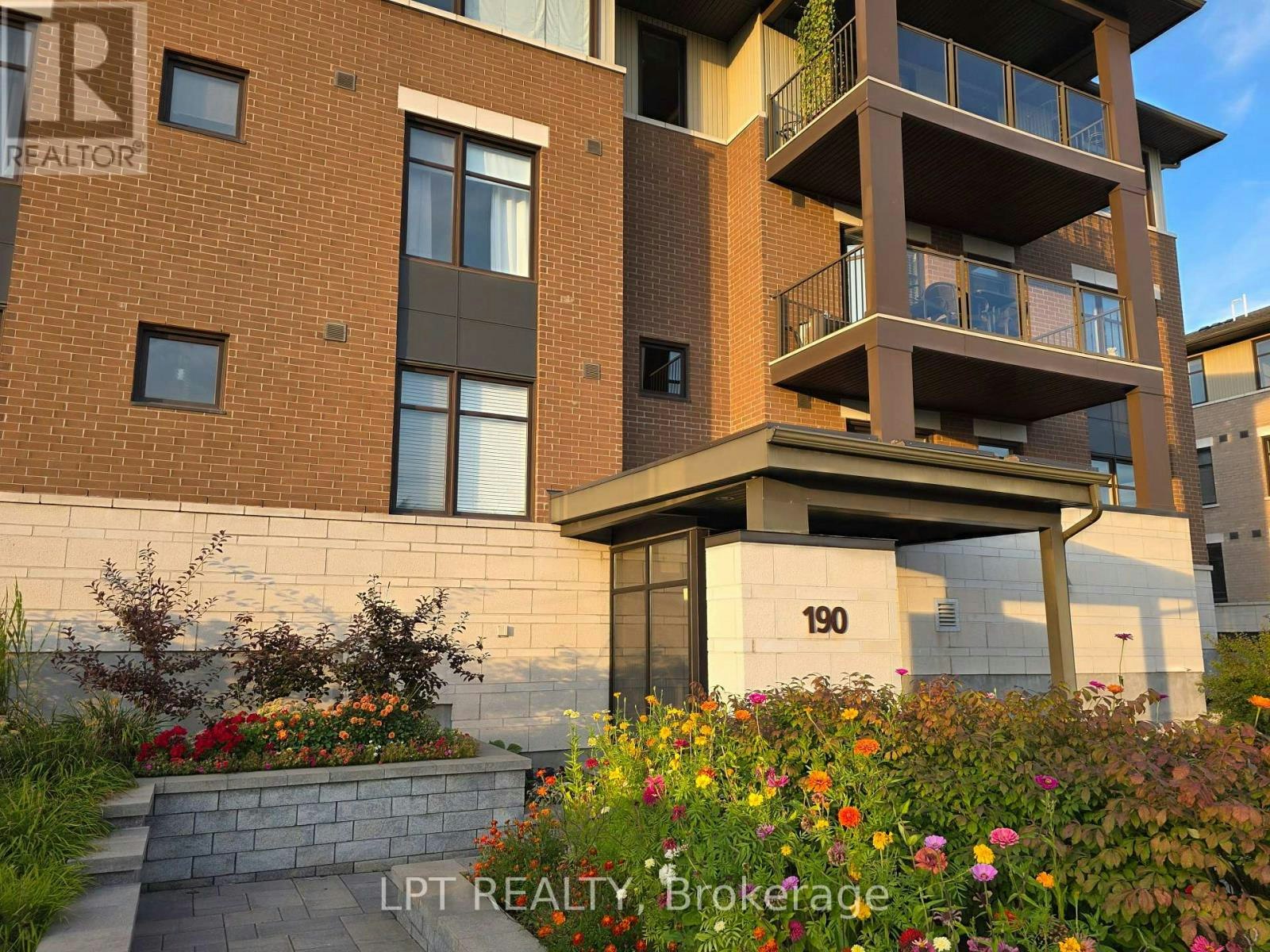 203-190 Guelph Private, Ottawa, ON, K2T 0C3 - 2