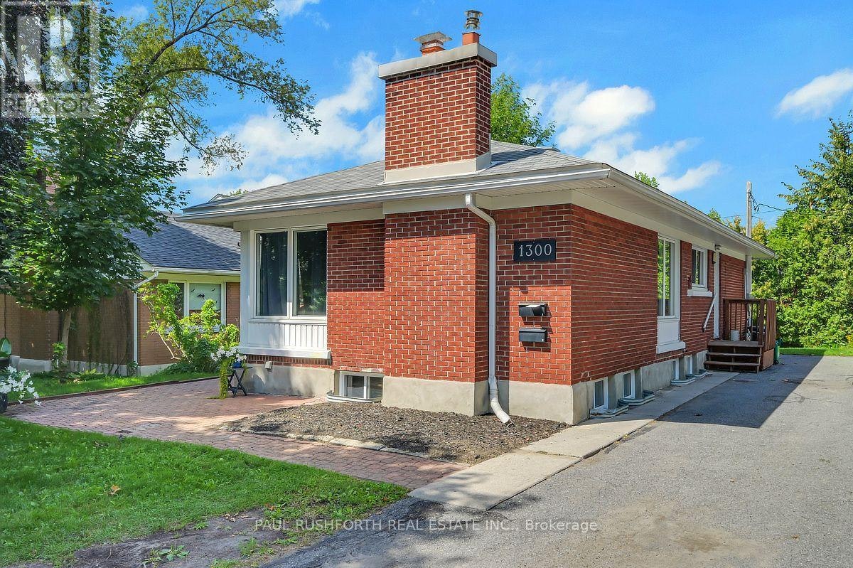 1300 Field Street, Ottawa, ON, K2C 2R3