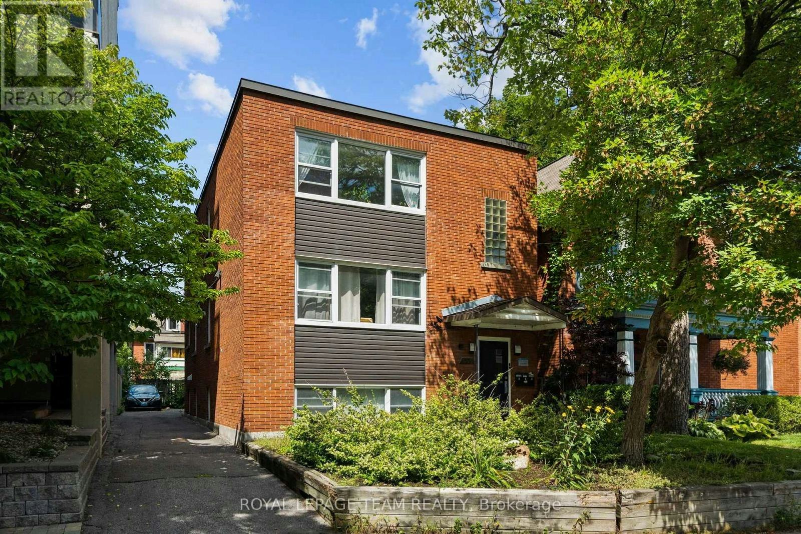 331 Flora Street, Ottawa, ON, K1R 5S1