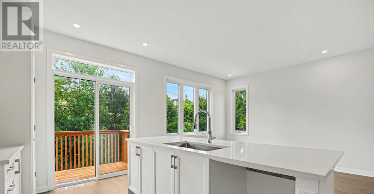 886 Eileen Vollick Crescent, Ottawa, ON, K2W 0M8 - 10