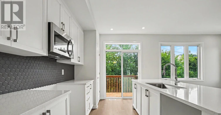 886 Eileen Vollick Crescent, Ottawa, ON, K2W 0M8 - 9