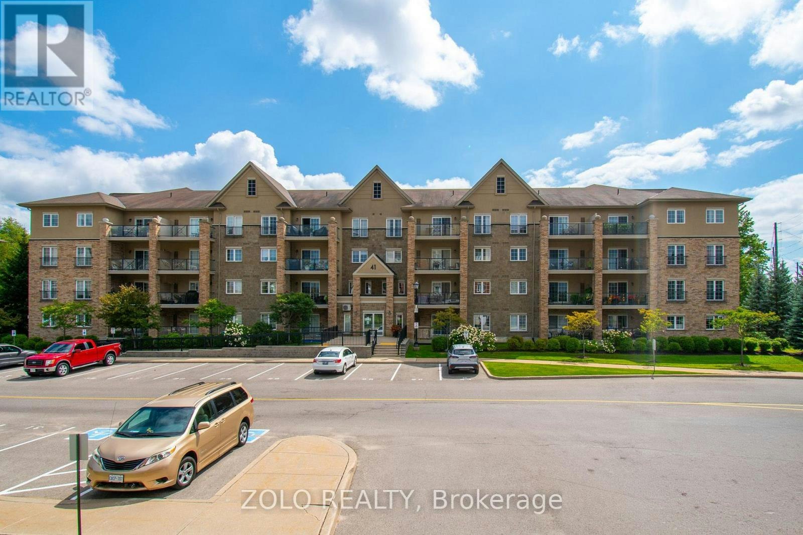 312-41 Ferndale Drive S, Barrie, ON, L4N 5T6