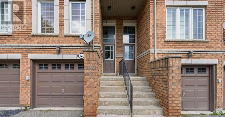 223-435 Hensall Circle, Mississauga, ON, L5A 4P1 - 2